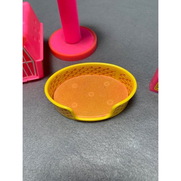 Vintage 1982 Mattel Barbie Fluff Cat Cuddly Kitten Set - Picture 4 of 13